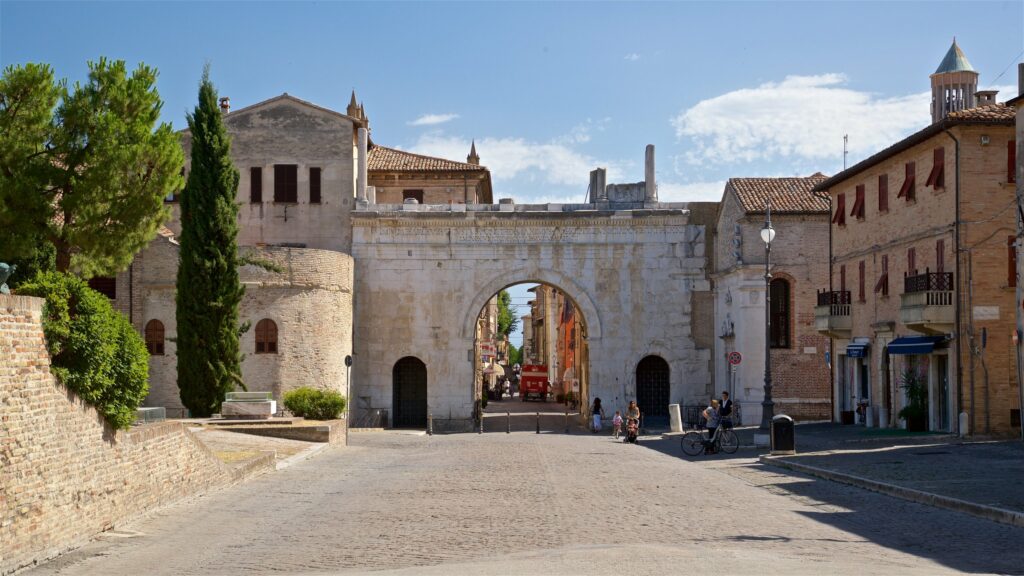 Arco d'Augusto