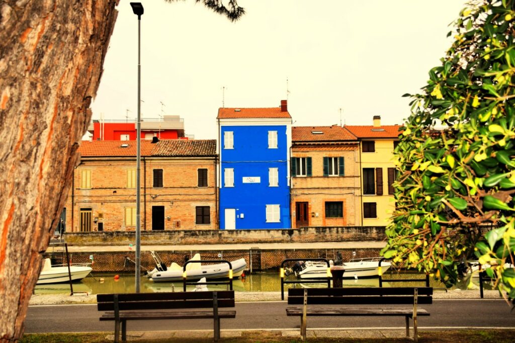 vista frontale di the sax appartamenti